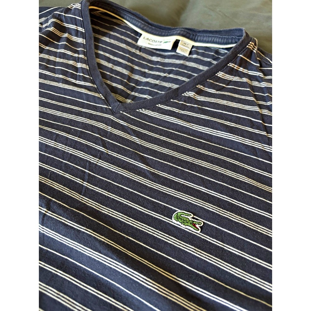 Lacoste Men's 2XL Blue/White Striped Regular Fit V-Neck Logo T-Shirt preowned